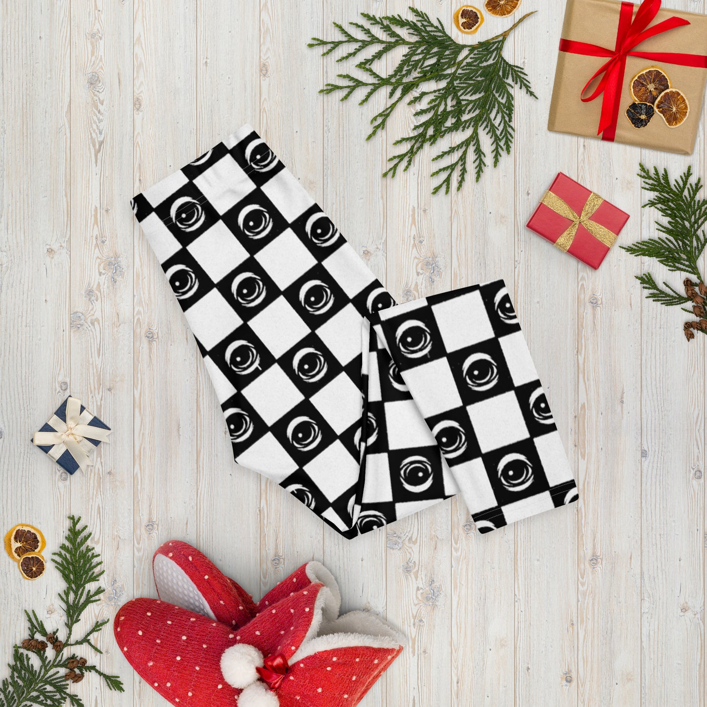 Checkered Eyez - Capri Leggings